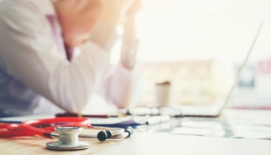 Ai chua benh cho bac si